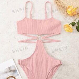 Bathing suit lot size M